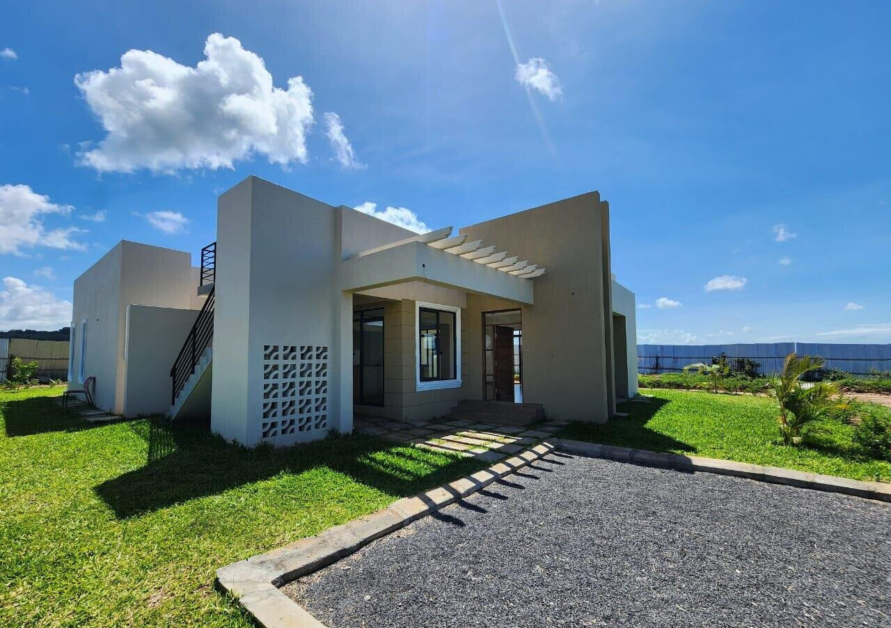 4BR Off-Plan Townhouse with DSQ & Pool Access - Vipingo