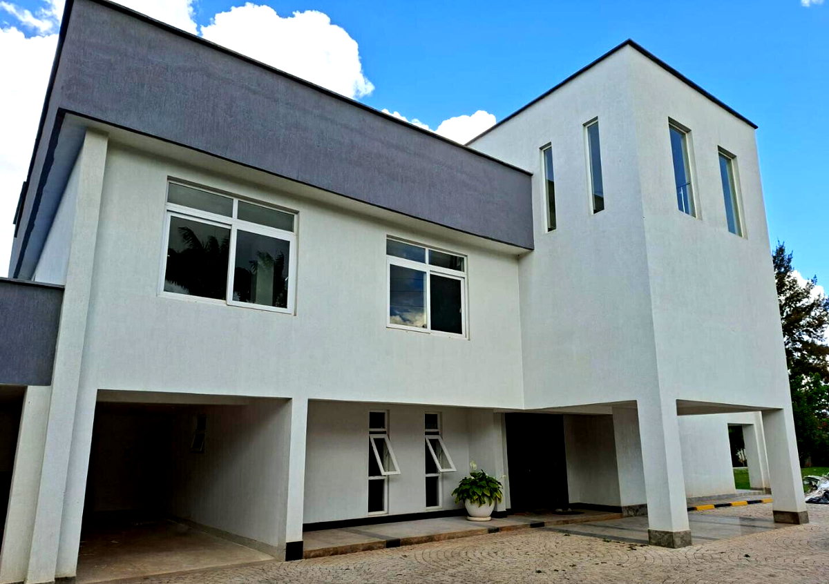 0.21 Acre 5BR Haven in Runda