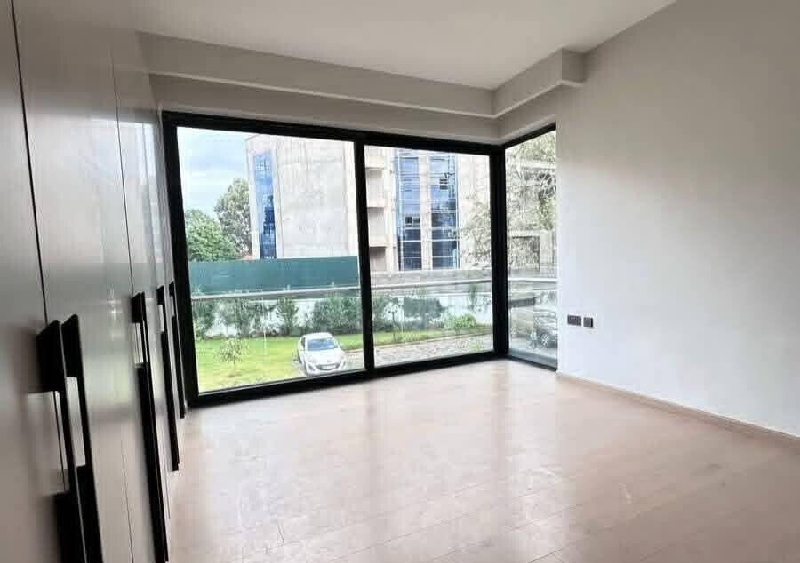4-Ensuite Townhouse with Backup Generator & 14,000L Water - Lavington
