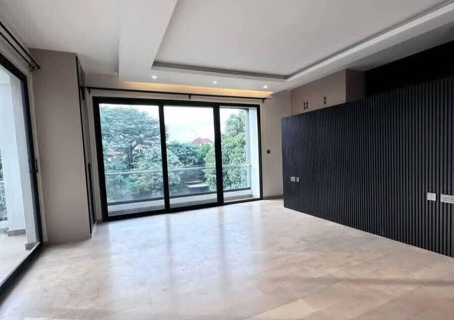 4-Ensuite Townhouse with Backup Generator & 14,000L Water - Lavington