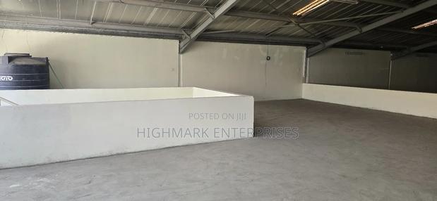 9500 Sq Feet to Let in Athiriver