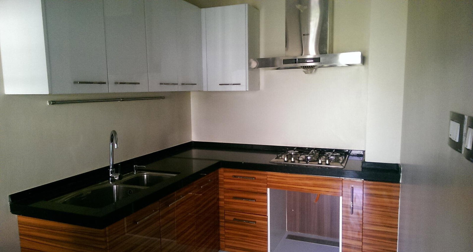 0.15 Acre 5BR Home with Garden
