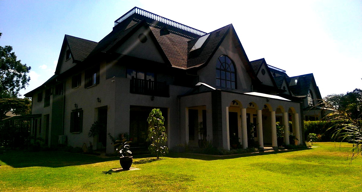 0.15 Acre 5BR Home with Garden