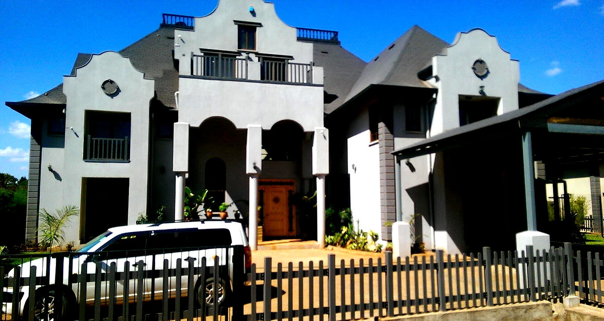 0.15 Acre 5BR Home with Garden