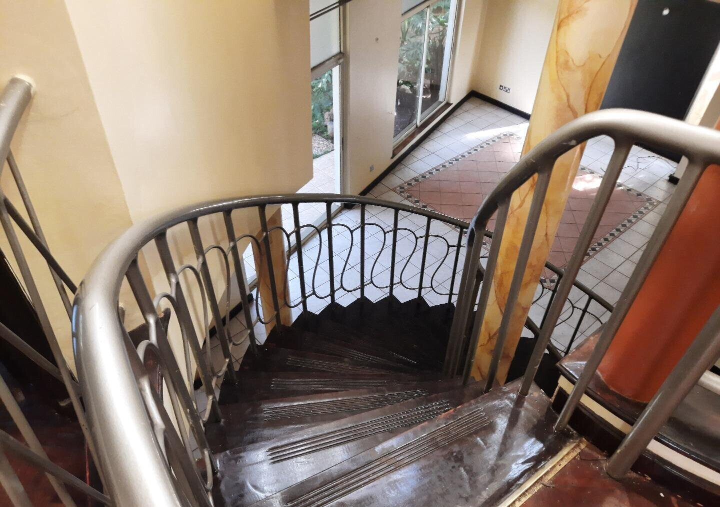 4-Ensuite Townhouse with Flower Garden & Borehole - Lavington