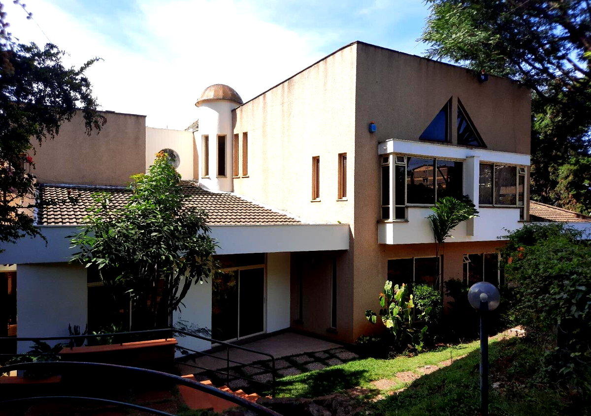 4-Ensuite Townhouse with Flower Garden & Borehole - Lavington