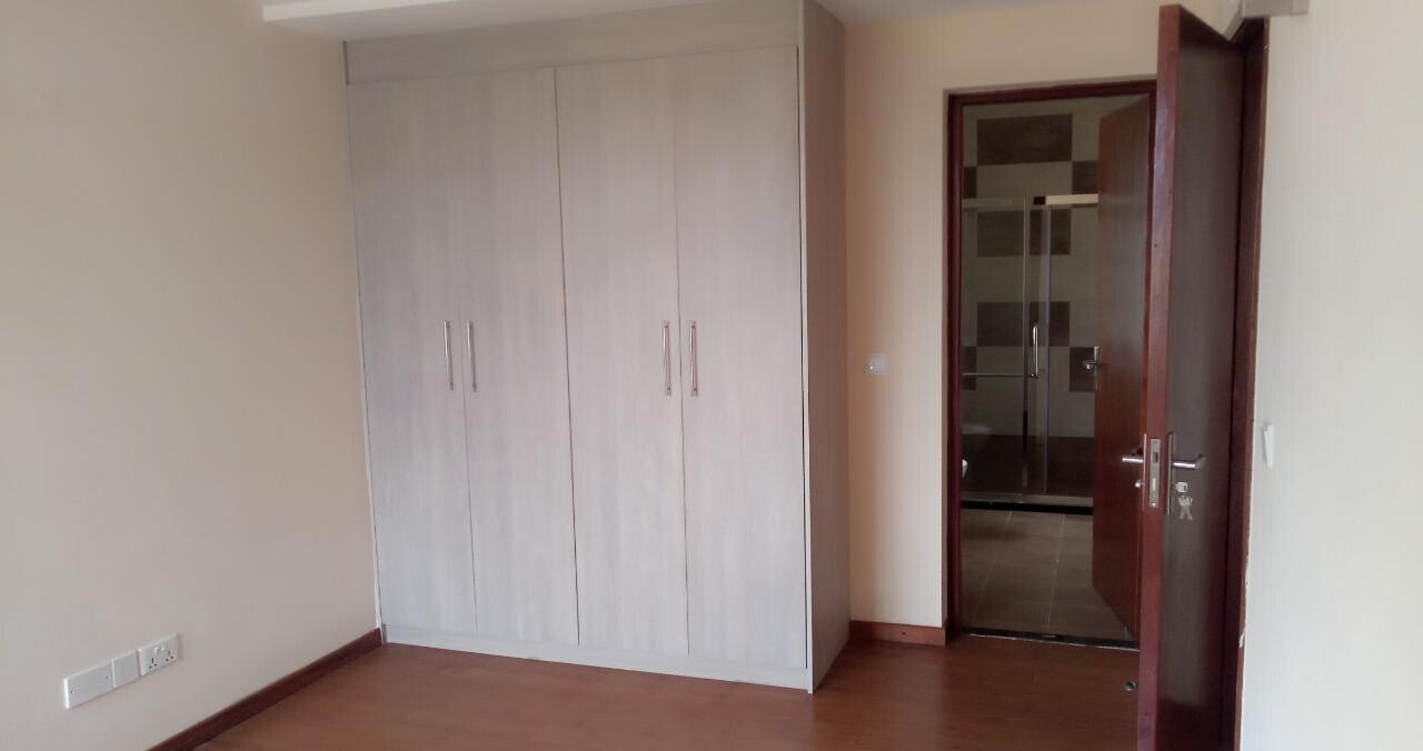 4 En-Suite Townhouse with Jacuzzi & Fireplace - Kitisuru