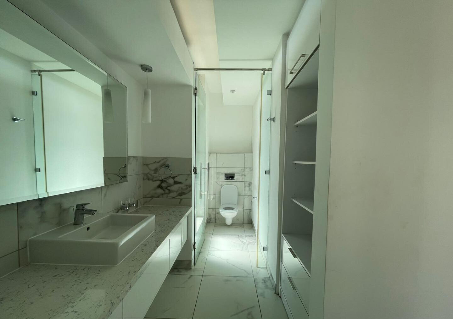 5-Ensuite Townhouse with Private Gym & Pool – Miotoni Karen