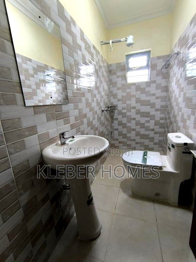 3bdrm Bungalow in Ruiru for sale - Image 11