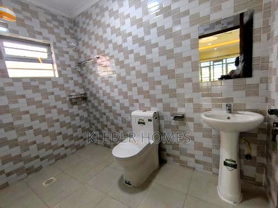 3bdrm Bungalow in Ruiru for sale - Image 14