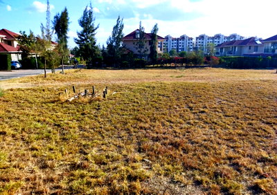 Quarter Acre Garden Plot with Parking - Athi River