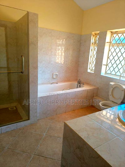 5bdrm Mansion in Runda for rent - Image 9