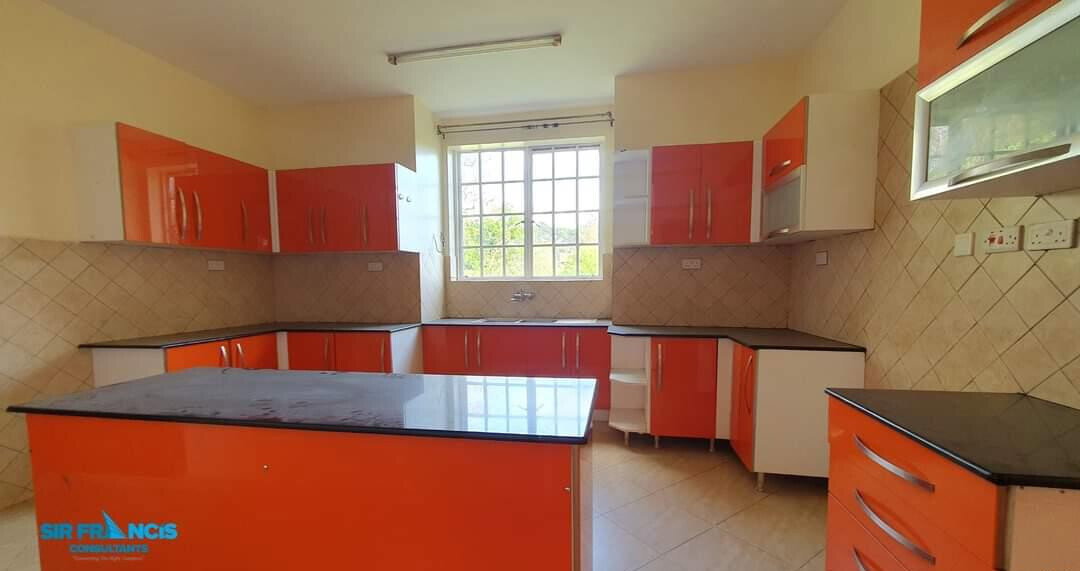 5-Bed Townhouse with Bar & Terrace on Half-Acre – Karen