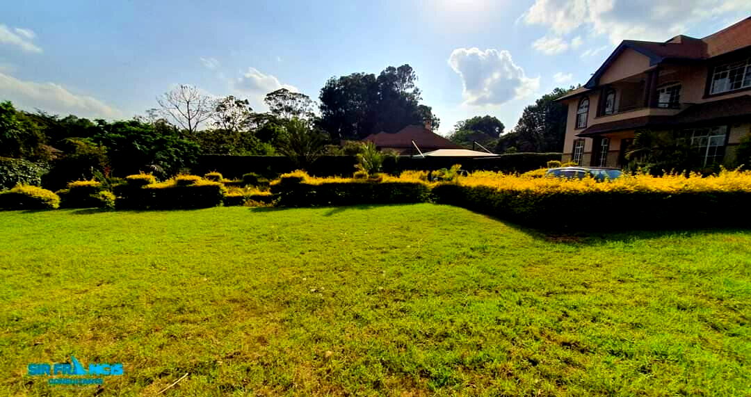 5-Bed Townhouse with Bar & Terrace on Half-Acre – Karen