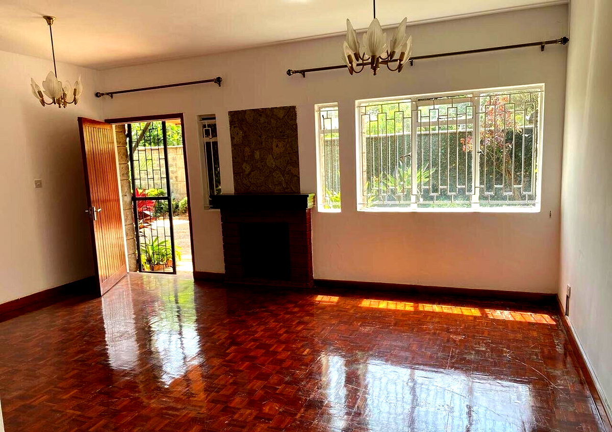 4BR Homely Maisonette with DSQ & Garden - Kileleshwa