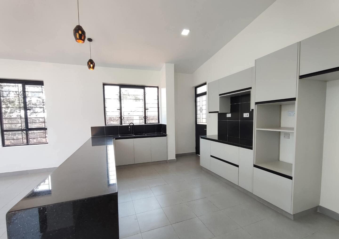 3BR All-Ensuite Townhouse with DSQ & Borehole - Ruiru