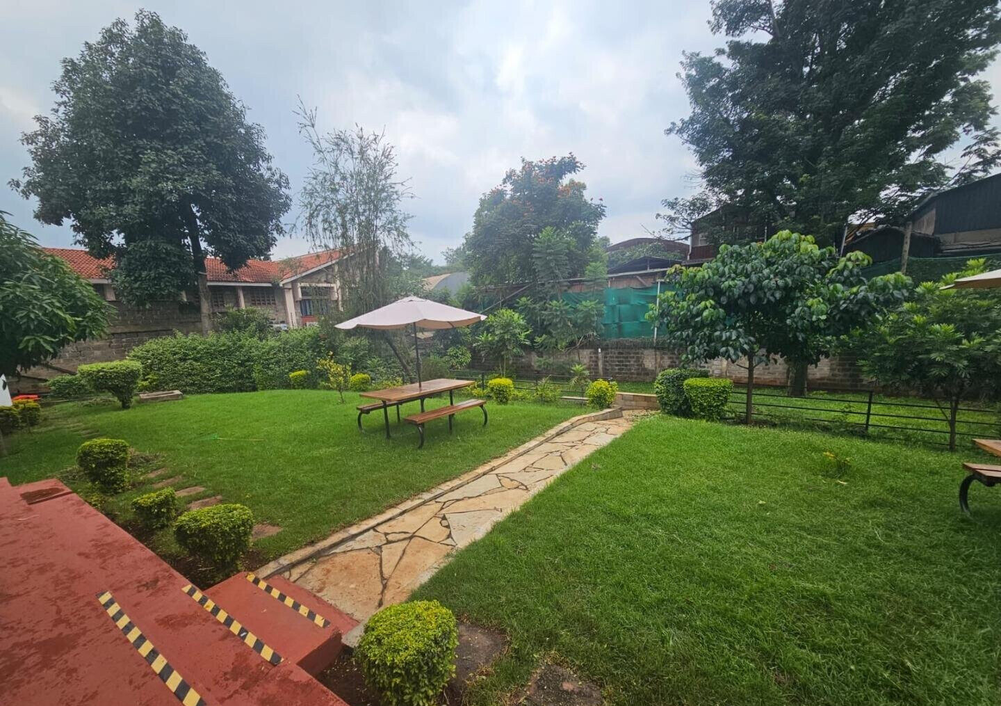 50x100 Plot Commercial Space for Rent