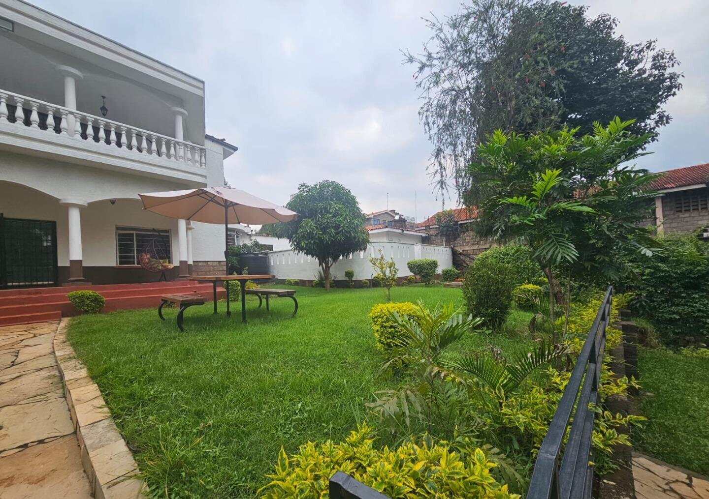 50x100 Plot Commercial Space for Rent
