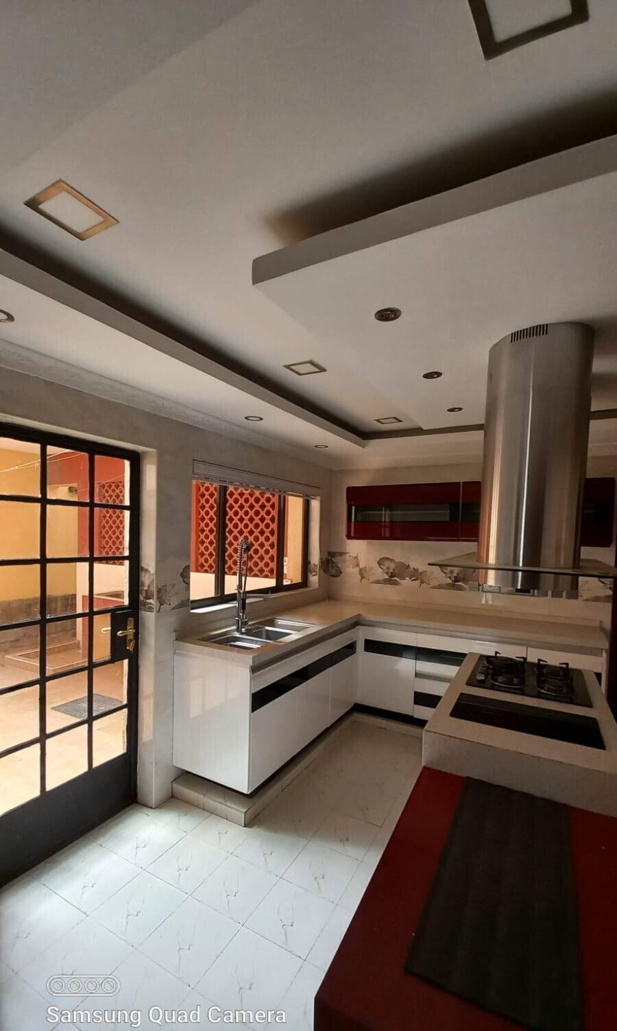 5-Bed Maisonette with Fireplace & Study - Lavington Gated Community