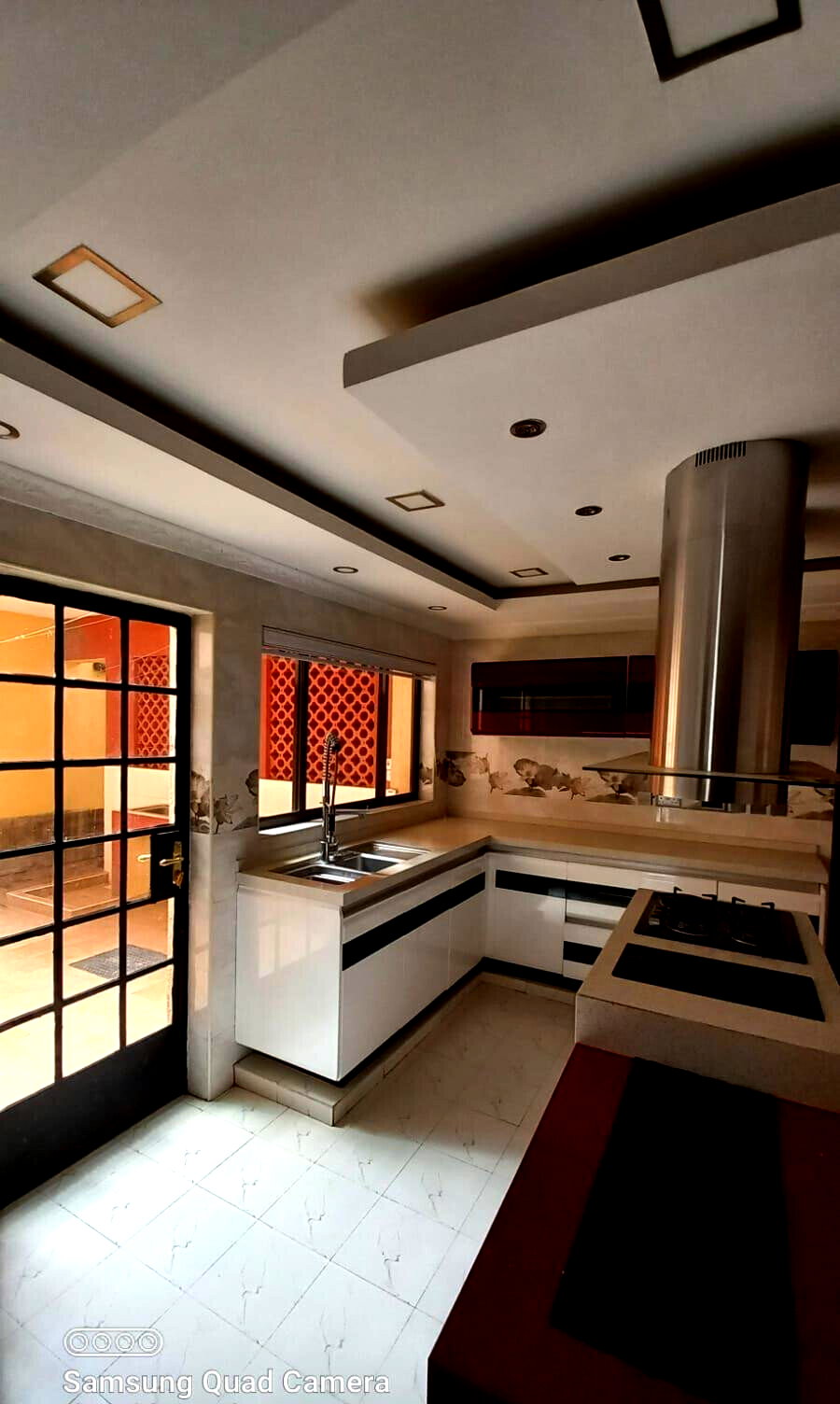 5-Bed Maisonette with Fireplace & Study - Lavington Gated Community