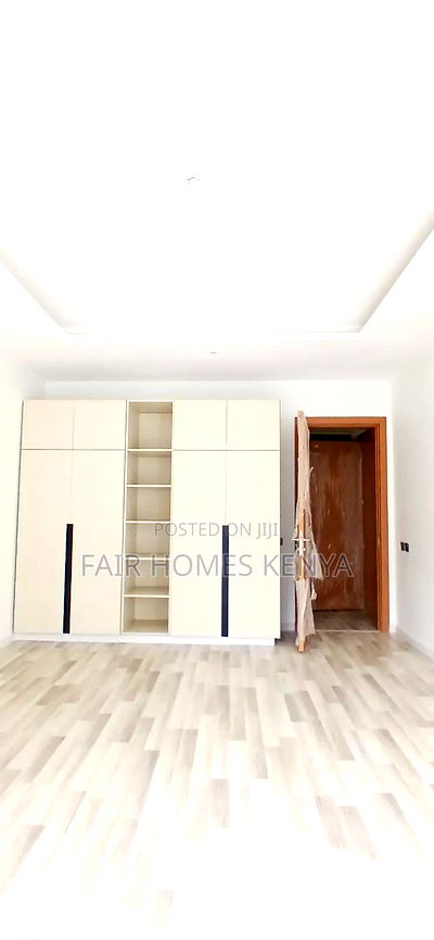 4bdrm Townhouse/Terrace in Lavington Mbabane for sale - Image 14