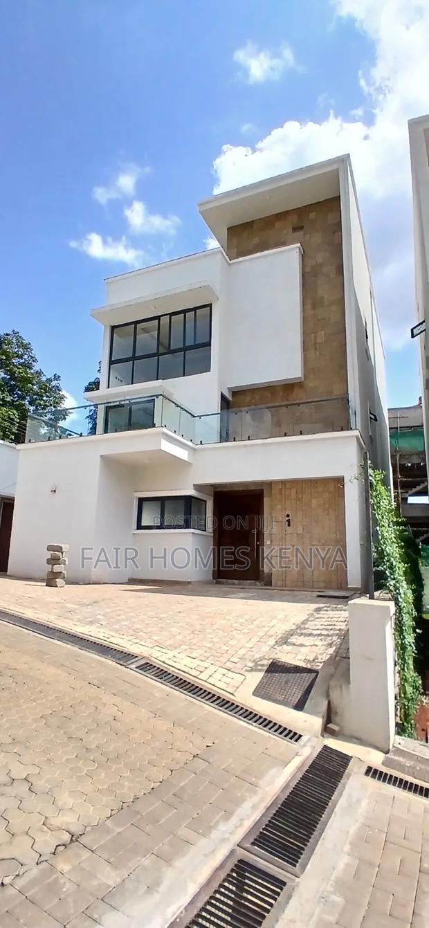 4bdrm Townhouse/Terrace in Lavington Mbabane for sale