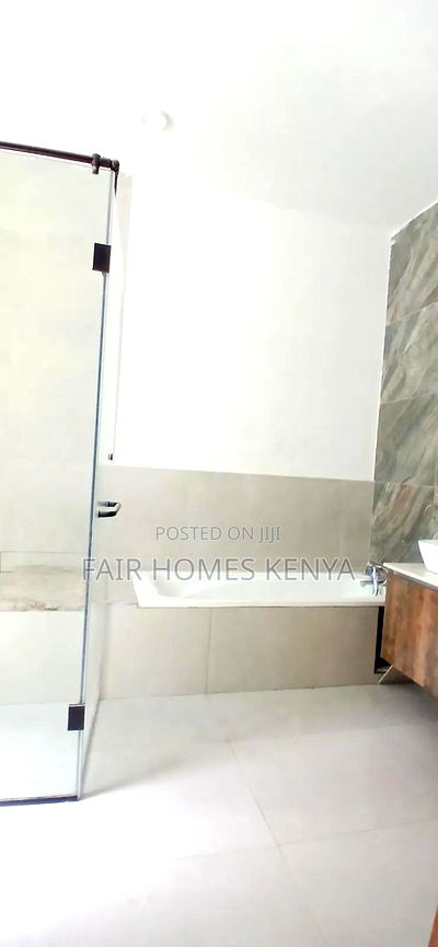 4bdrm Townhouse/Terrace in Lavington Mbabane for sale - Image 9