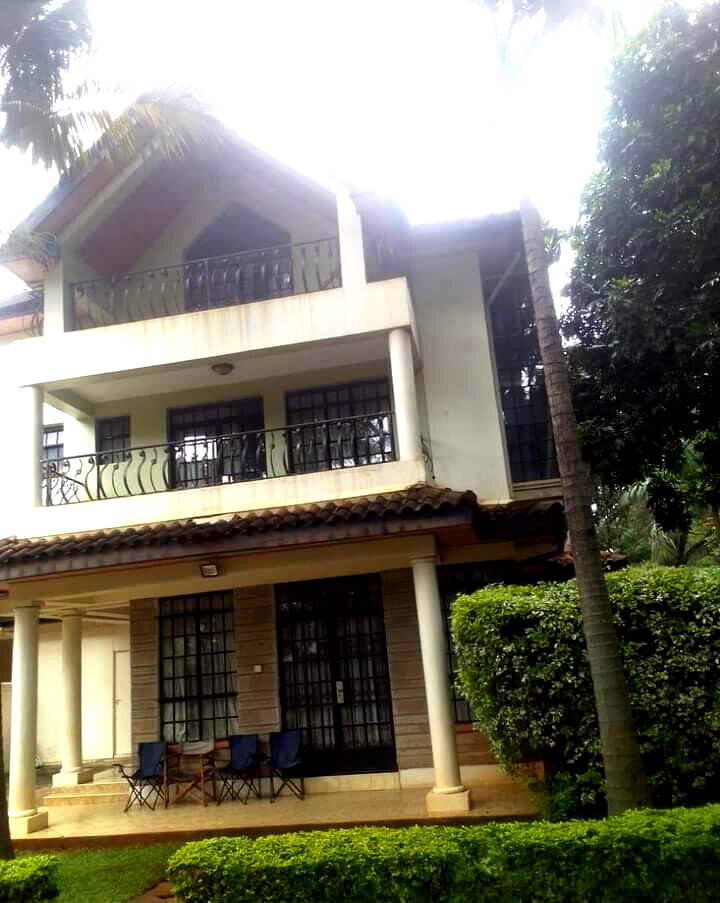 5-Ensuite Townhouse with Tenant Paying KES 200K/Month - Lavington