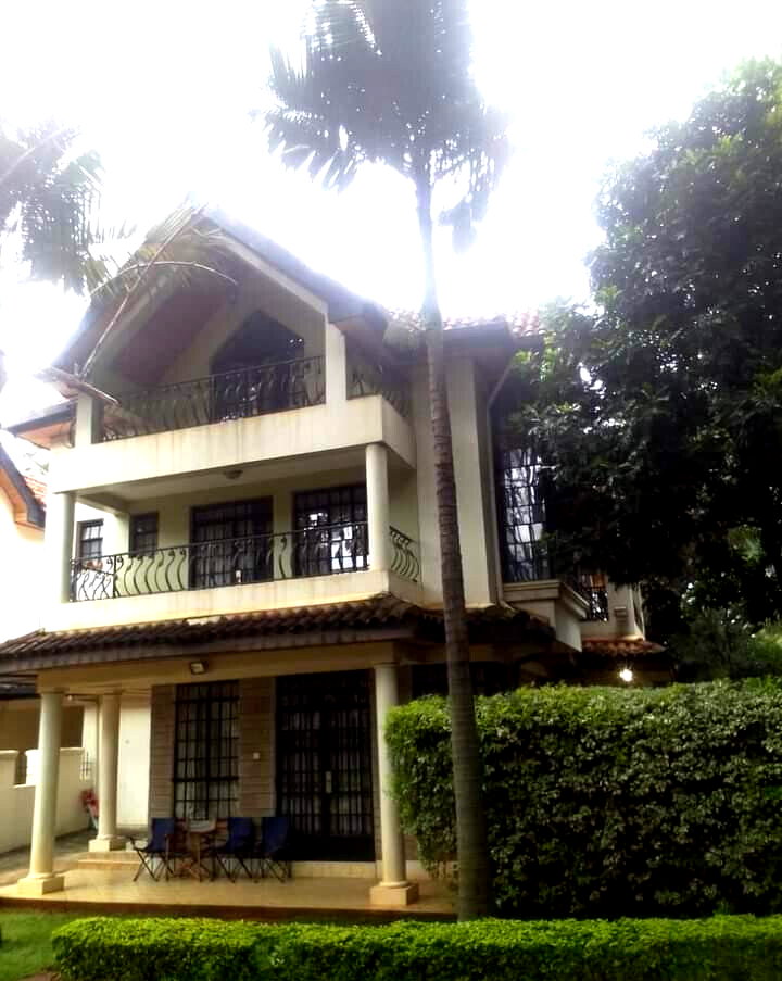 5-Ensuite Townhouse with Tenant Paying KES 200K/Month - Lavington
