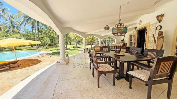5bdrm Maisonette in Watamu for sale