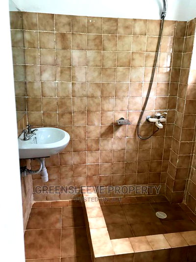 4bdrm Townhouse / Terrace in Karen for rent - Image 4