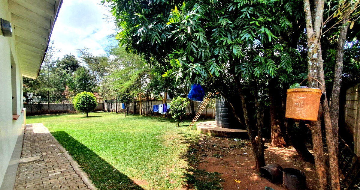 6-Ensuite Townhouse with Double-Height Living & Fireplace – Karen