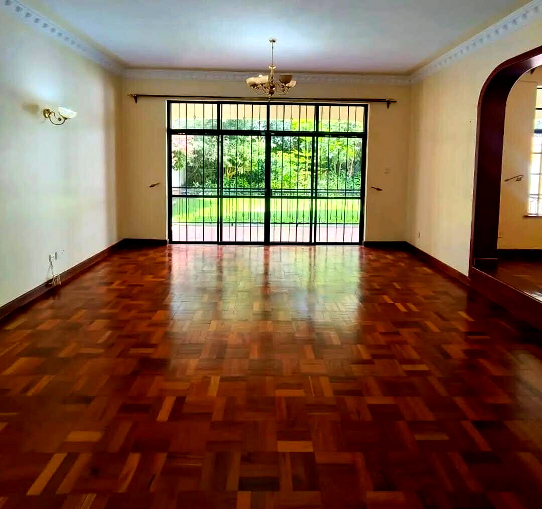 5-Ensuite Townhouse with DSQ & Generator - Lavington