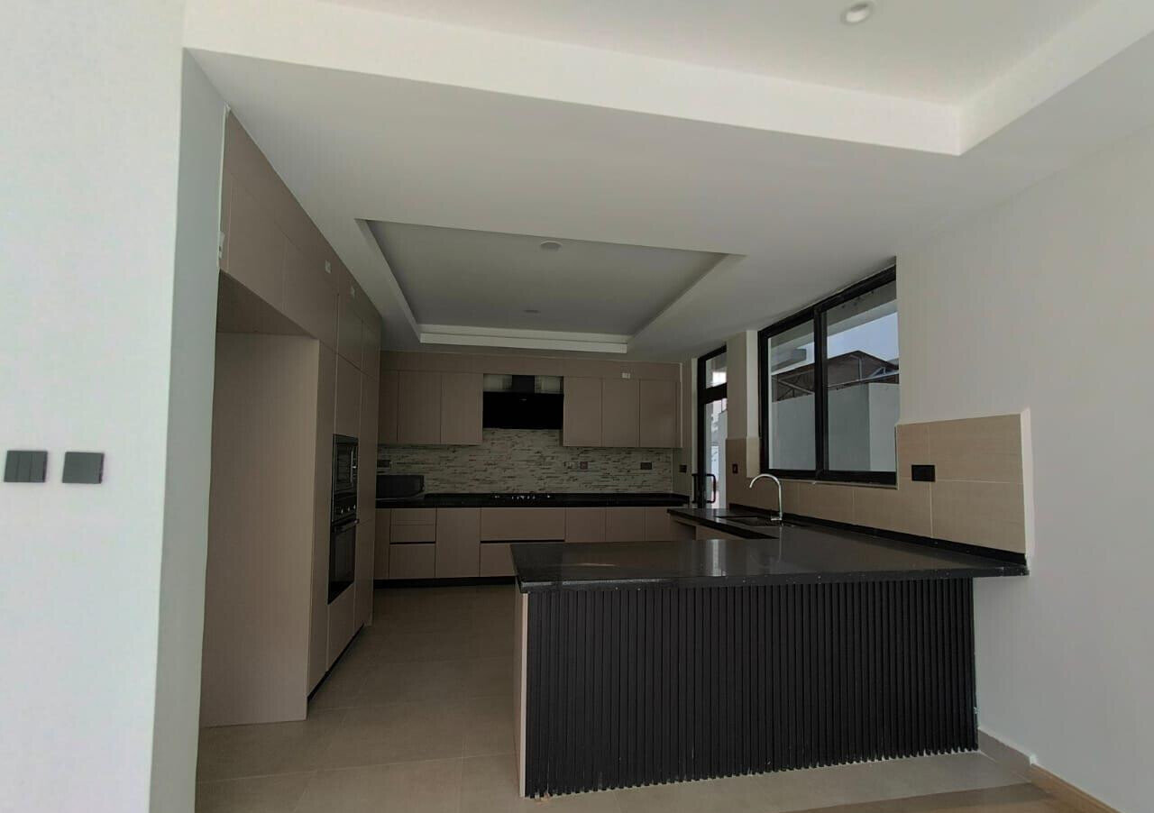 4-Bed Townhouse in 8-Unit Gated Scheme off James Gichuru - Lavington