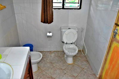 6bdrm Maisonette in Watamu for sale - Image 10