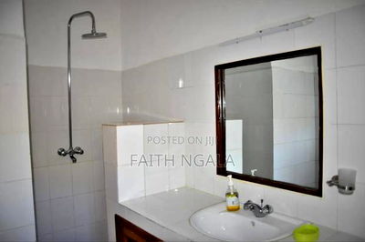 6bdrm Maisonette in Watamu for sale - Image 11