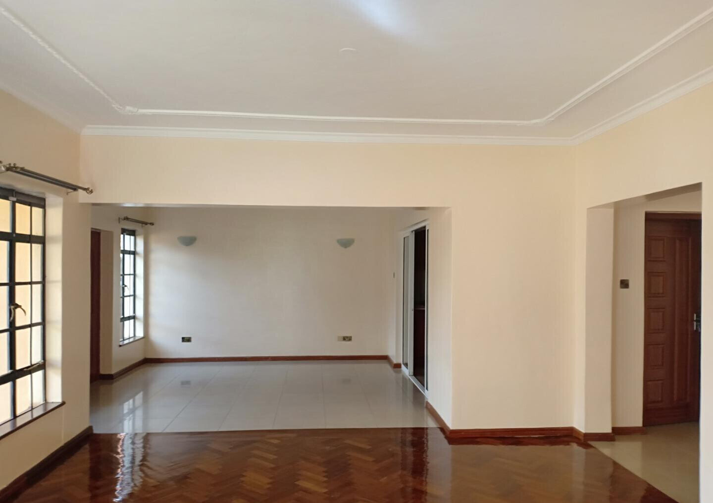 5-Bed Townhouse with Prayer Room & Mature Garden - Lavington