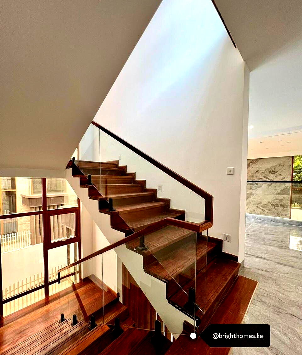 6-Ensuite Villa with Elevator & Panic Room - Lavington