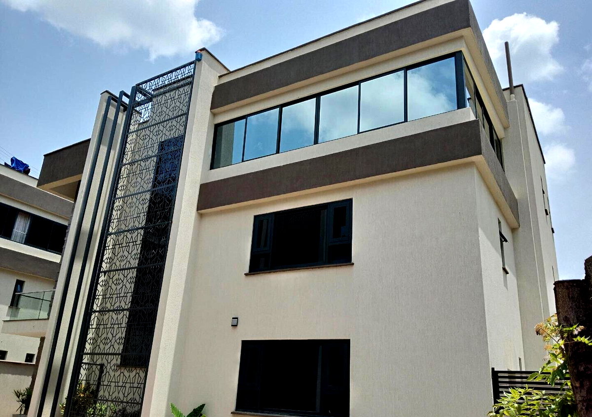 5-Ensuite Townhouse with Generator & Mature Garden - Lavington