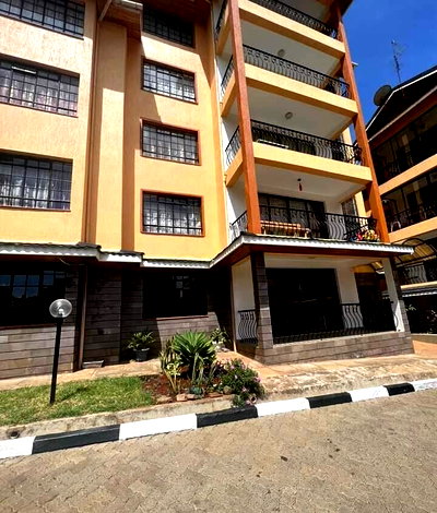3BR Townhouse with DSQ & Pool Access - Lavington