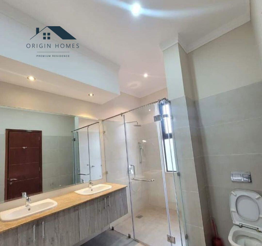 5-Ensuite Villa with Pool & DSQ on 0.5-Acre – Karen