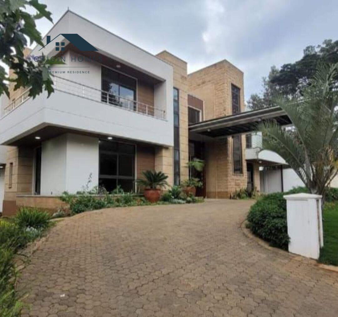 5-Ensuite Villa with Pool & DSQ on 0.5-Acre – Karen