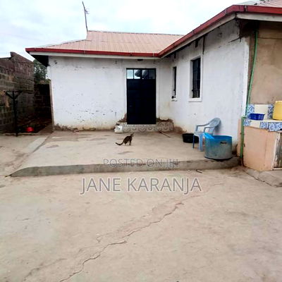 3bdrm Bungalow in Ngoliba for sale - Image 2