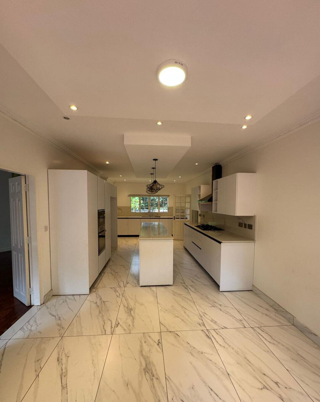 Luxury 5BR Garden Home