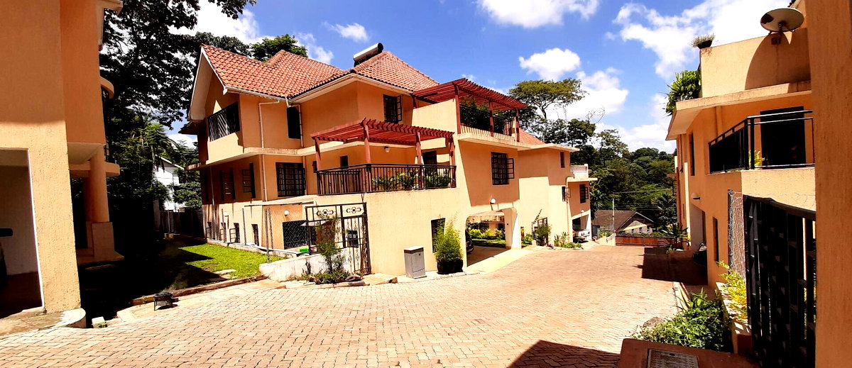 Brand New 5BR All-Ensuite Townhouse with Fireplace & Study – Kyuna