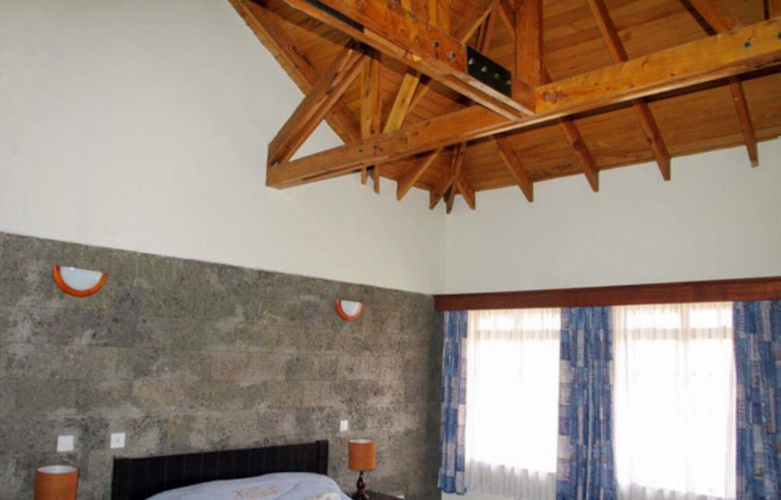 4BR Duplex with Vaulted Ceilings & Community Feel - Kilimani