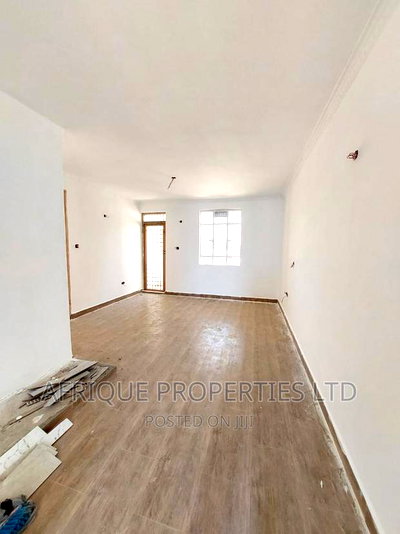 5bdrm Mansion in Membley for sale - Image 6