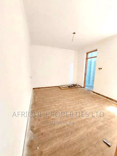 5bdrm Mansion in Membley for sale - Image 4