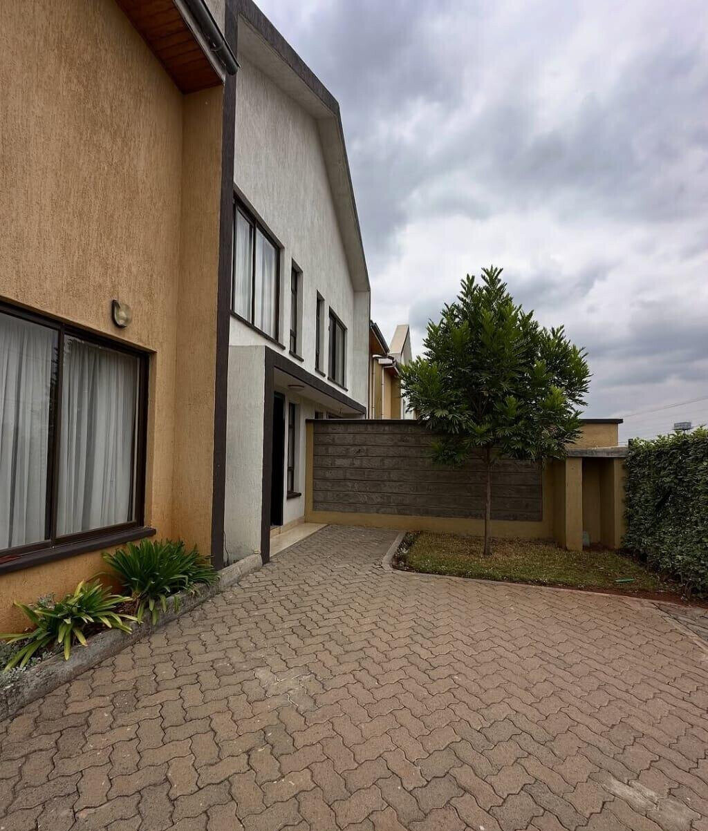 4BR Townhouse with Fitted Kitchen & En-Suite Master - Syokimau