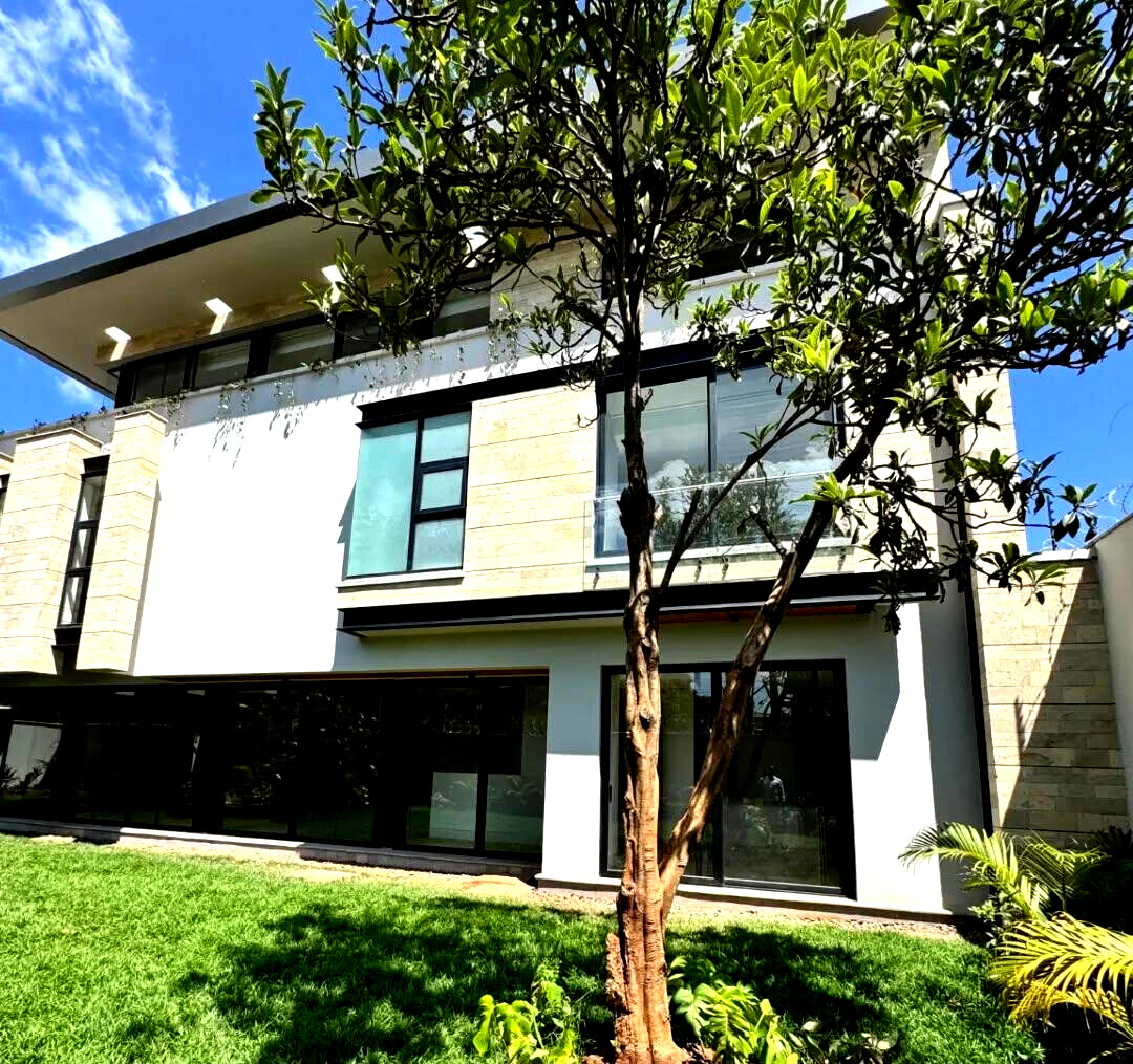 5-Ensuite Townhouse with DSQ & Backup Systems - Westlands